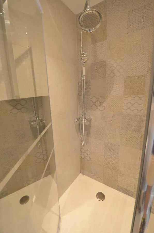 Studio + Balcon + Parking - Ultra Centre Apartment Annecy